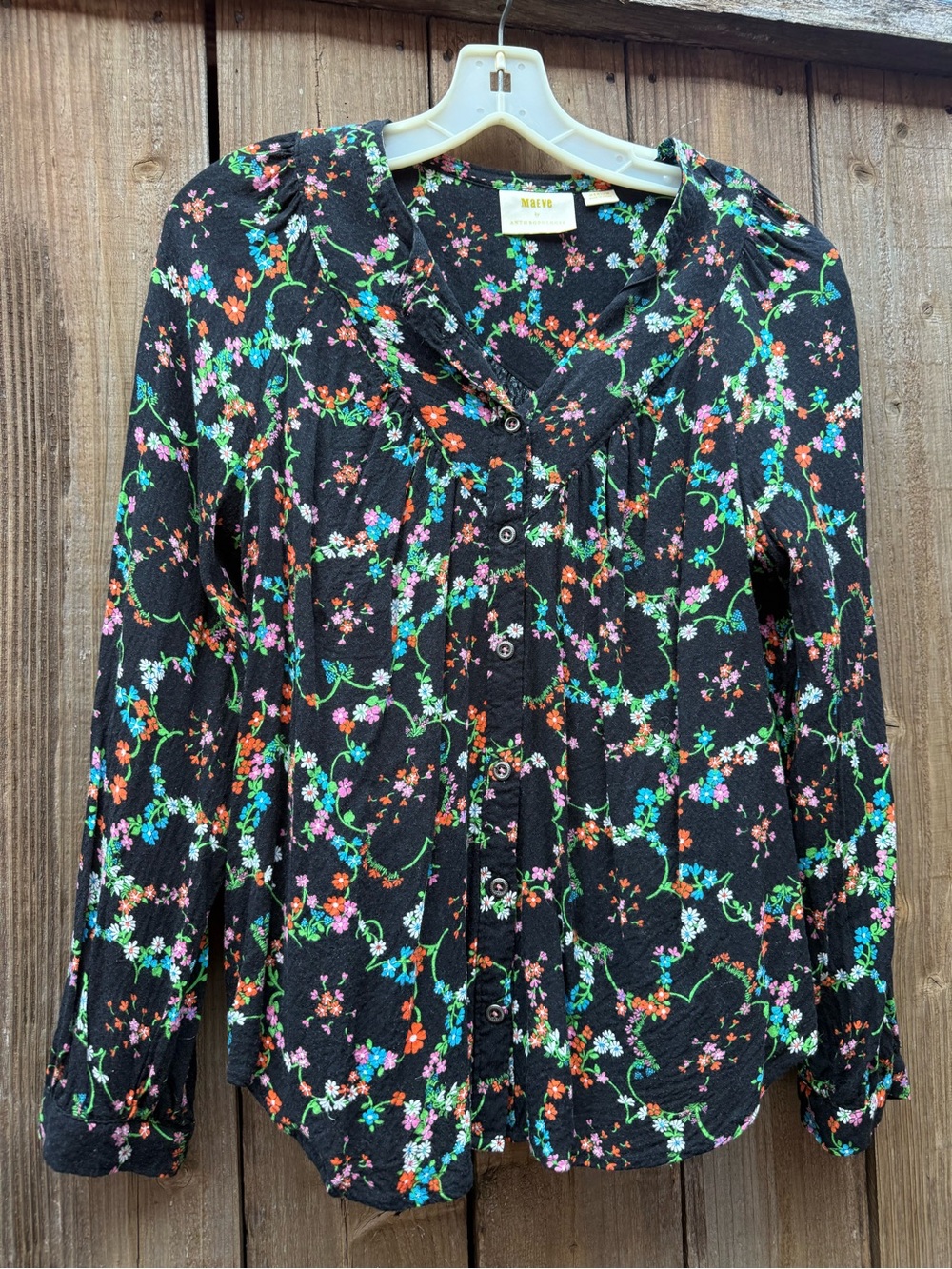 Black Floral Button-Front Long-Sleeve Top